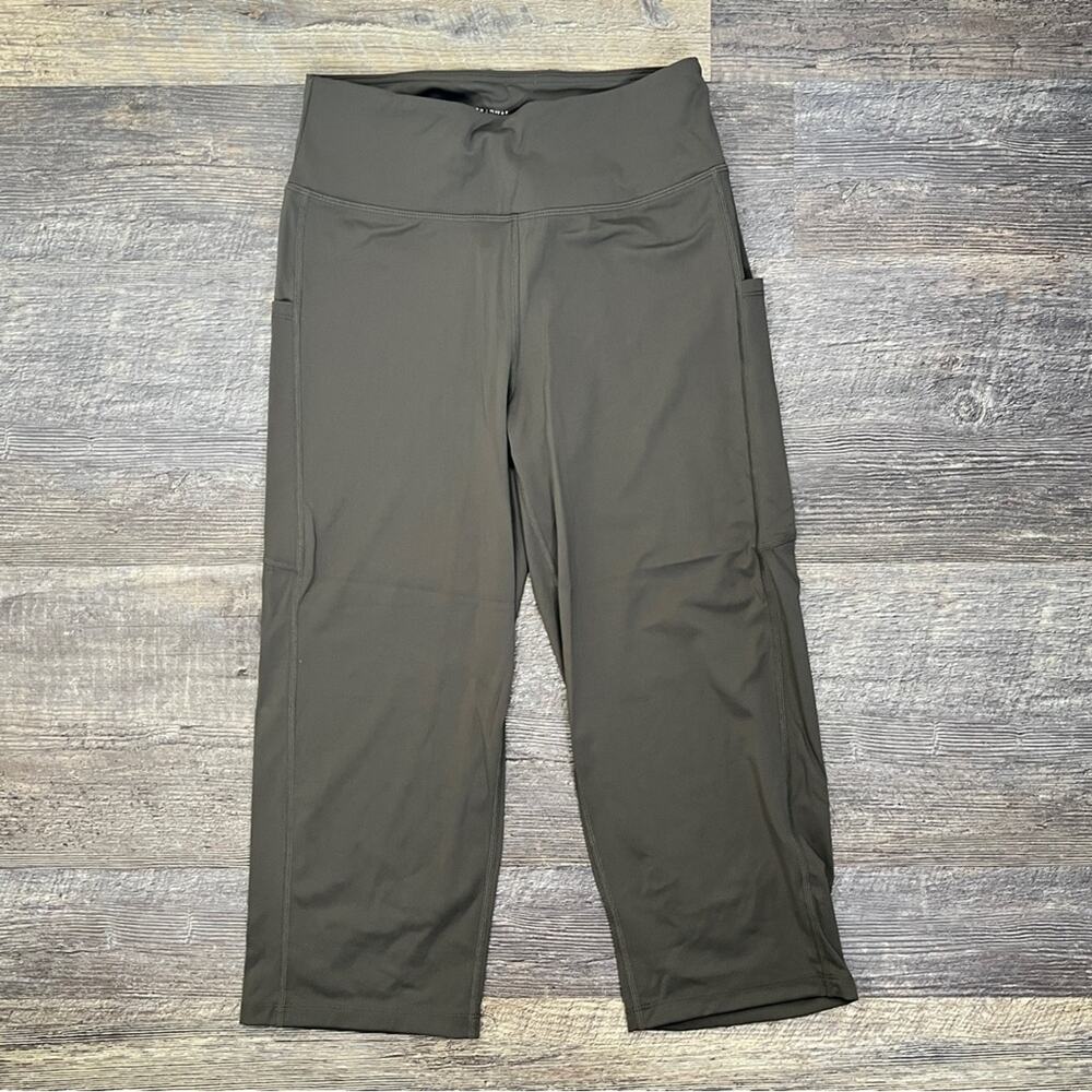 NWT Gradual cropped straight olive green athletic workout leggings small S B184